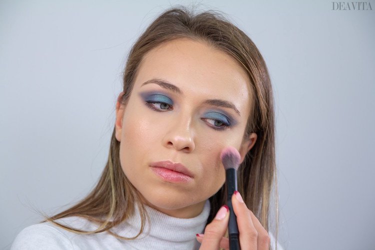 Smokey blue eye makeup tutorial step by step