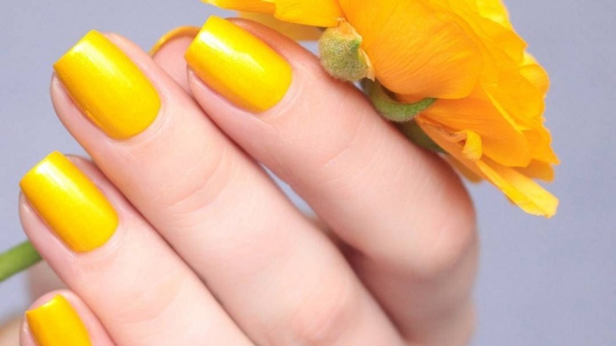 Yellow Nail Art Designs Fantastic Manicure Ideas For A Sunny Mood