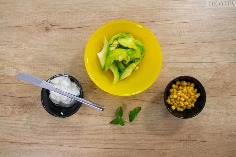 breakfast recipe ideas omelette with cream cheese corn avocado