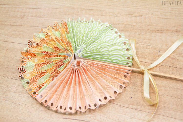 how to make a round hand fan