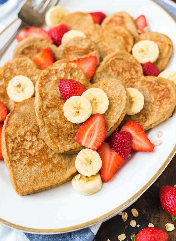 Banana and oatmeal American pancakes recipe healthy breakfast
