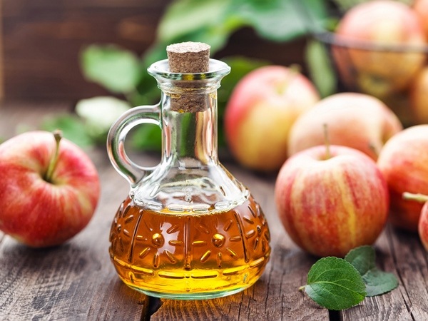 Vinegar has great whitening effect and antifungal properties