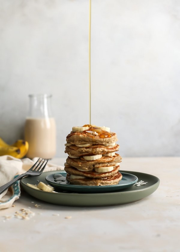 breakfast ideas pancakes bananas maple syrup