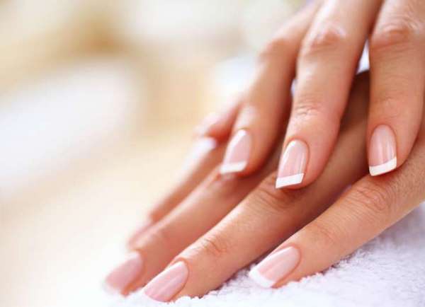 get rid of yellow nails with natural ingredients 