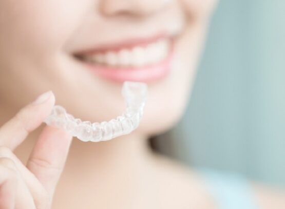 how-clear-aligners-work-advantages-and-disadvantages