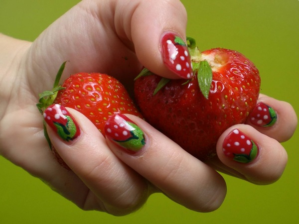 summer nails strawberry nail art ideas