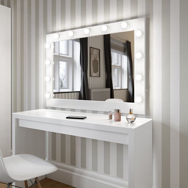 bedroom furniture vanity table wall mounted makeup mirror with lighting