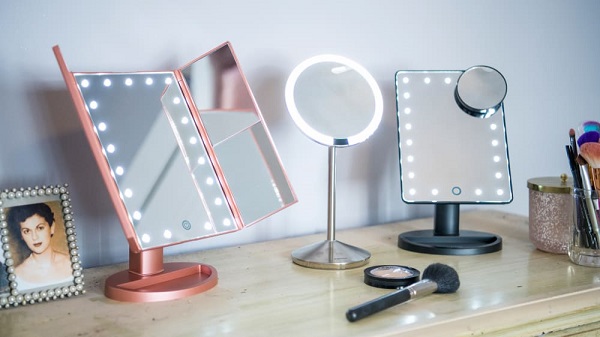 magnifying mirrors for makeup with built in LED lighting