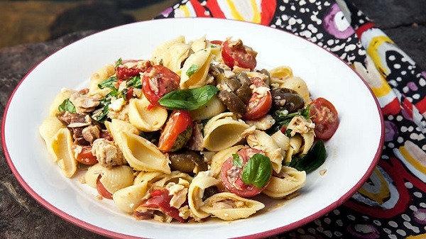 picnic food ideas pasta and tuna salad