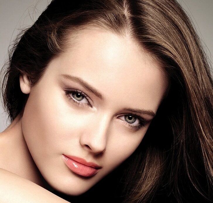 Fashionable-nude-makeup-ideas-for-a-natural-look