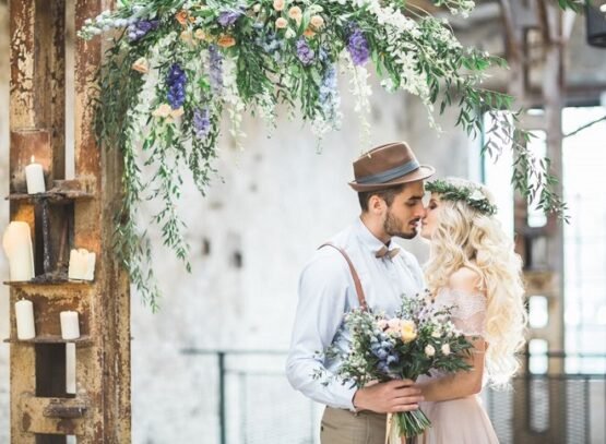 boho-chic-wedding-ideas-decoration-bridal-dress-hairstyle