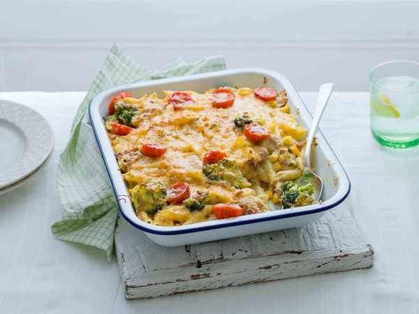 Tuna pasta bake recipe easy lunch and dinner ideas 