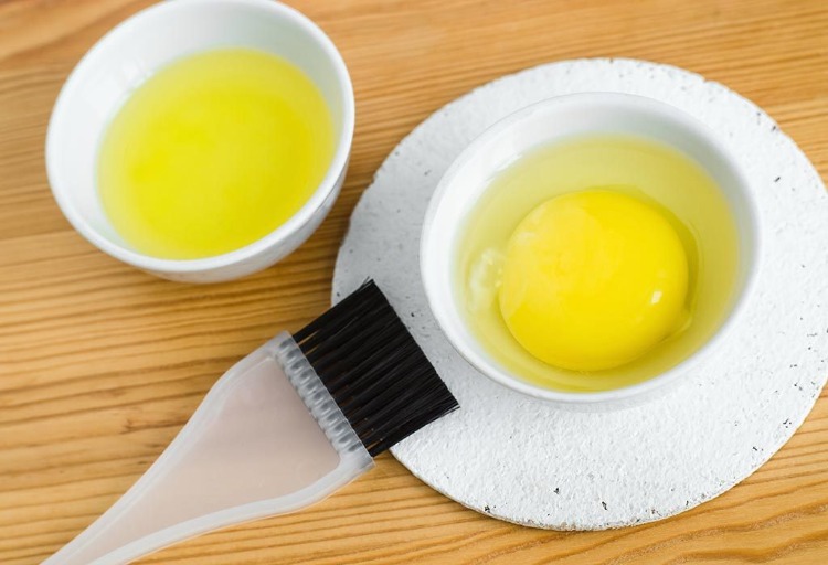 egg mask for healthy and shiny hair