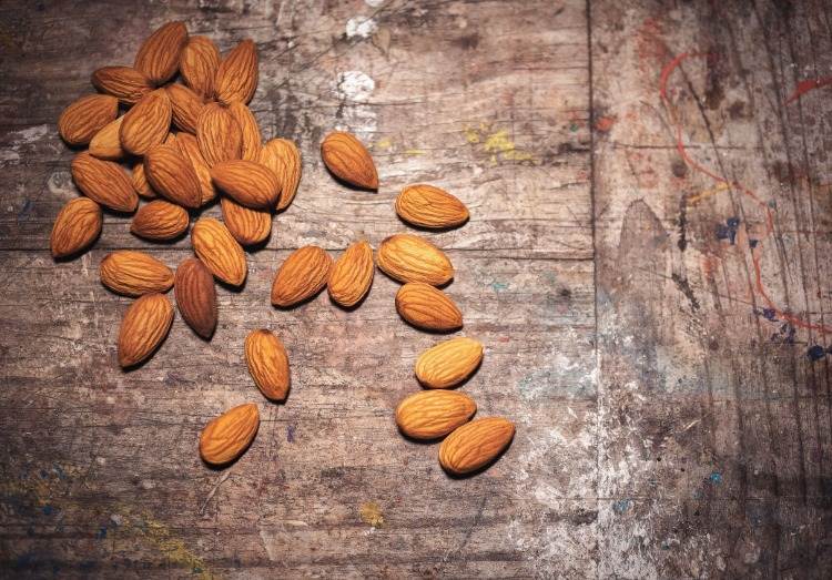 healthy snacks raw almonds are nourishing and contain a lot of protein