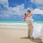 how-to-organize-beach-wedding-tips-and-decorating-ideas