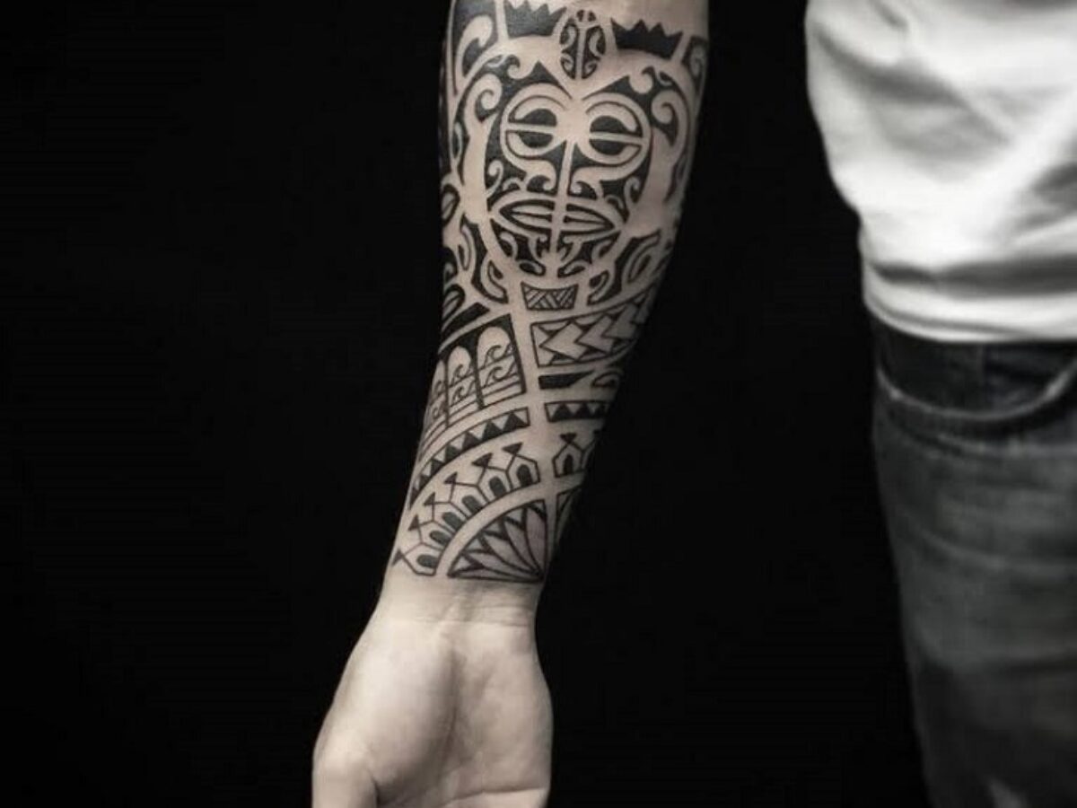 Super cool and masculine forearm tattoo ideas and designs for men