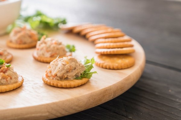 tuna spread with crackers recipe easy appetizers ideas