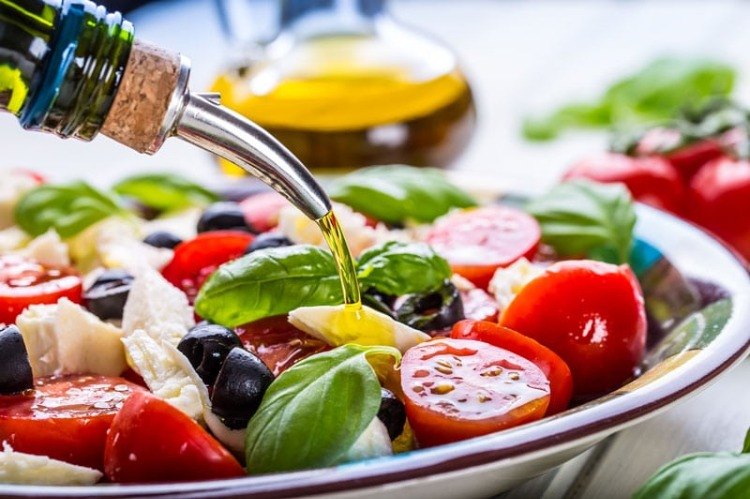 Mediterranean salad with olive oil for healthy liver