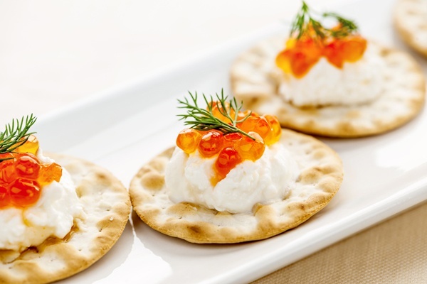 crackers with sour cream and dill elegant appetizers ideas