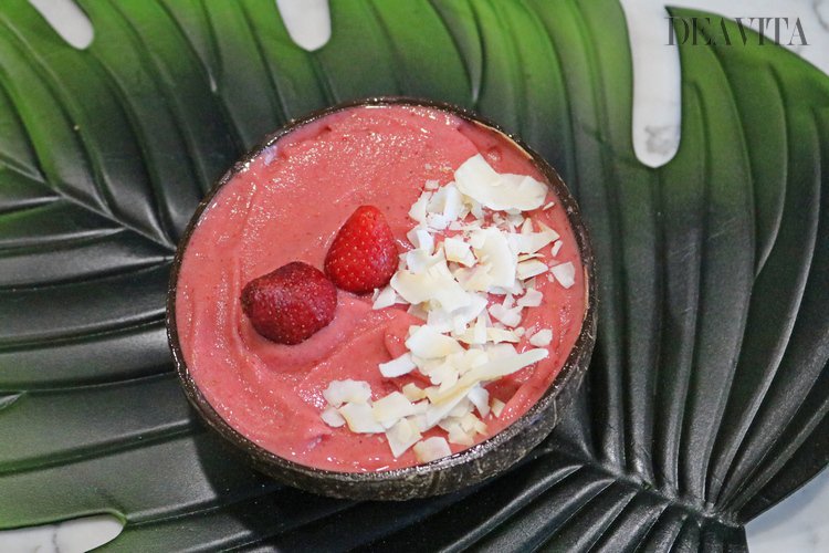 strawberry sorbet with almonds nice cream recipe and instructions