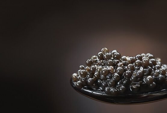 How-to-choose-serve-and-eat-black-caviar