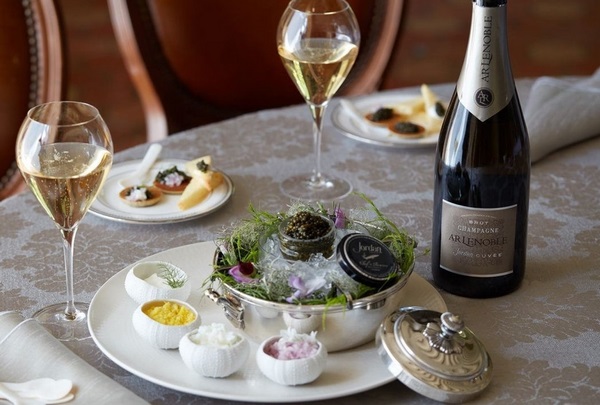 champagne and appetizers with caviar