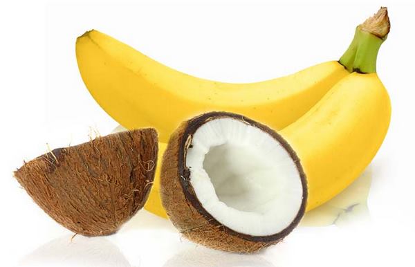 banana and coconut oil mask hair care with natural ingredients 
