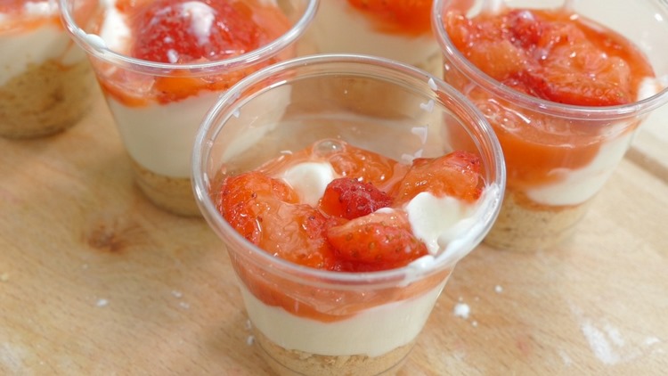 cheesecake in glass party food for children