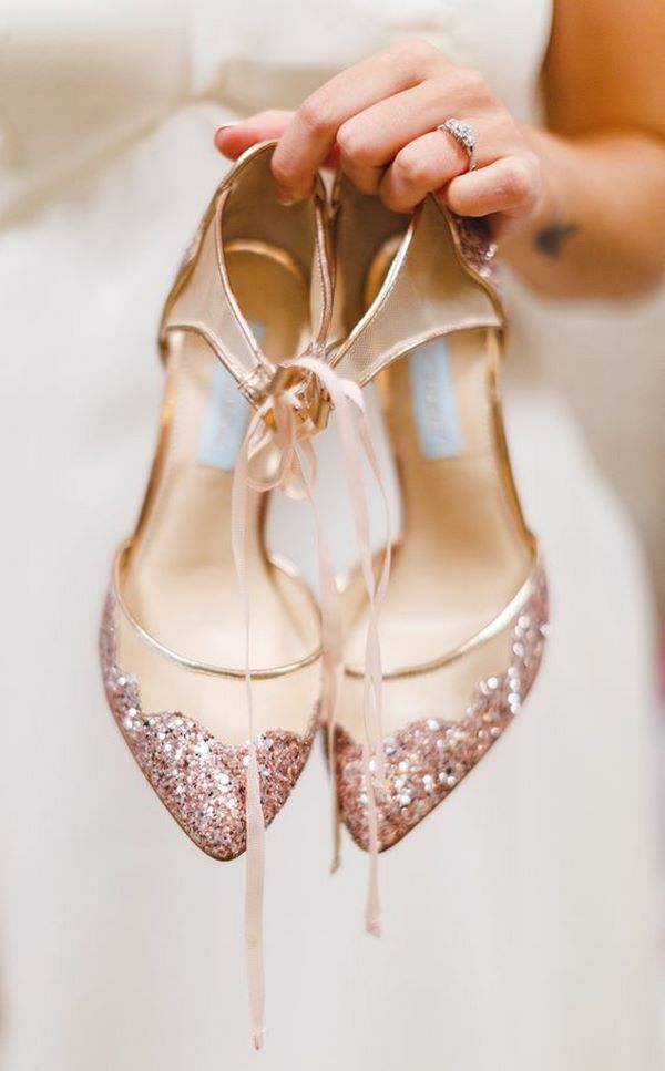 elegant-rose-gold-wedding-shoes-bridal-look-ideas