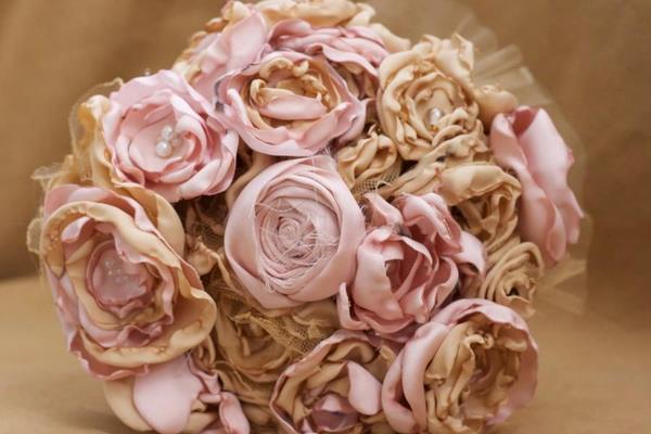 rose and gold fabric flower bouquet bridal bouquet ideas