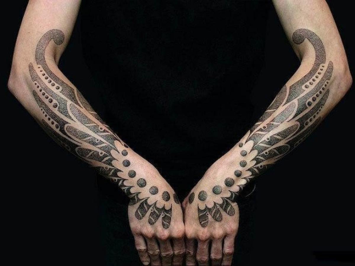 Eye catching symmetrical tattoo ideas and design tips