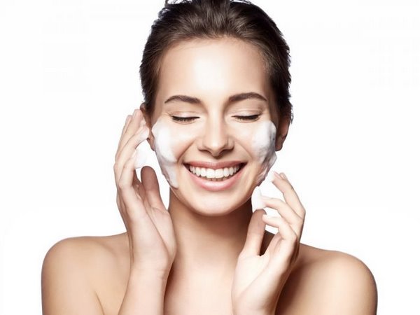 dry skin mask with natural ingredients