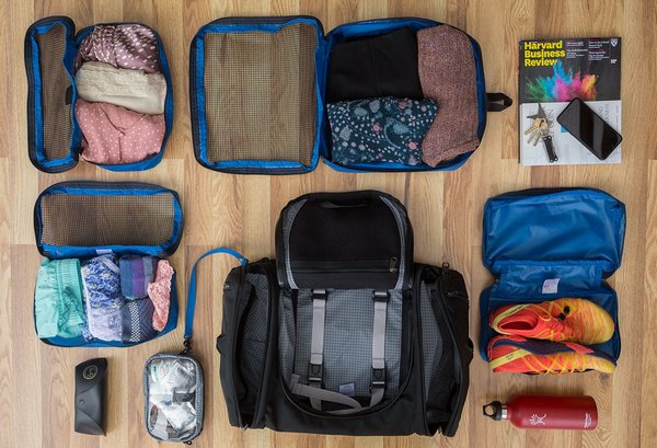 how to organize and pack hand luggage in small suitcase