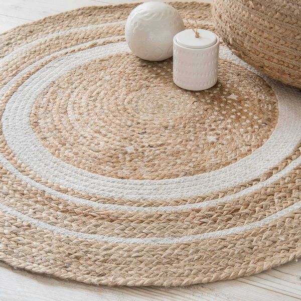 pros and cons of oval and round carpets