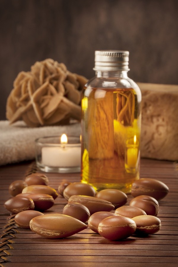what are argan oil benefits natural cosmetic products hair and skin care