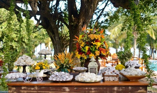 Garden wedding menu ideas for outdoor reception