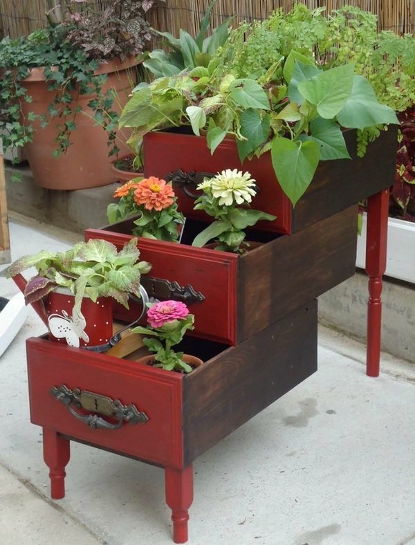 Old drawer garden decoration ideas re use vintage furniture