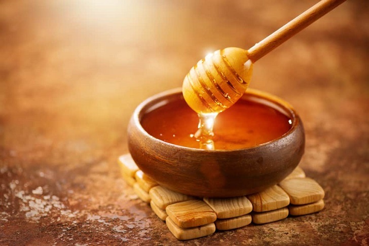 What are the most important benefits of honey