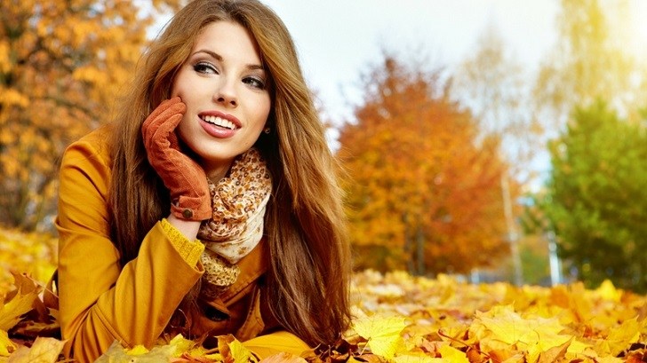 autumn skincare basic rules to follow to protect lips hands and feet