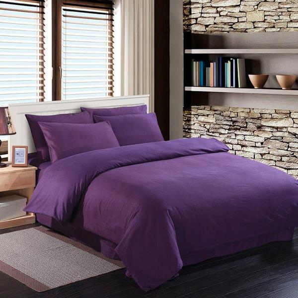 deep purple bedding set in modern bedroom color scheme ideas