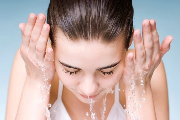 moisturizing and nutrition are essential for facial skin