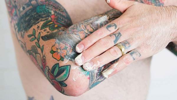 tattoo aftercare tips what to do in the first days