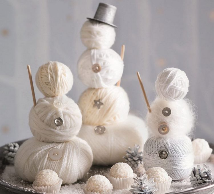 All white Christmas decoration ideas DIY table centerpiece yarn snowmen