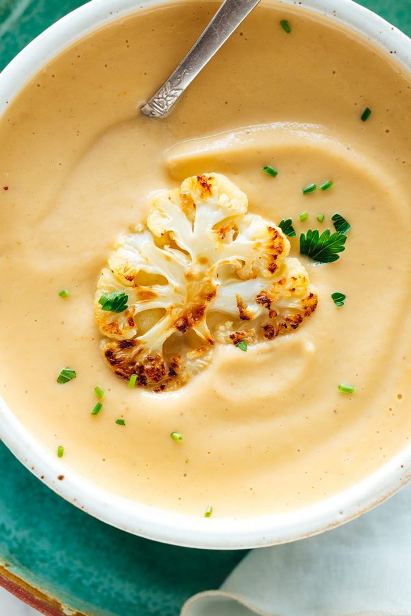 Creamy roasted cauliflower soup