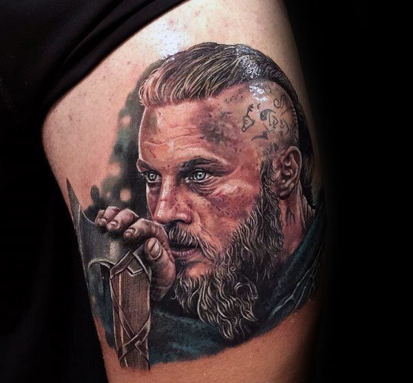 Unique masculine Ragnar Lothbrok tattoo design ideas