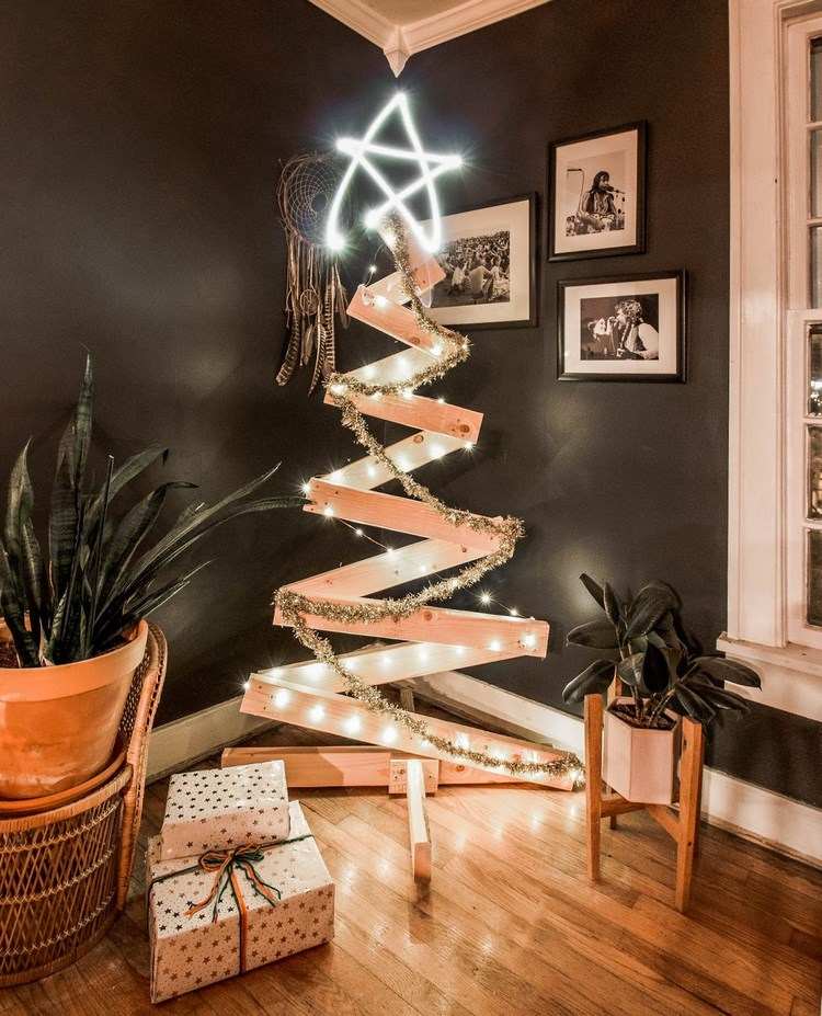 awesome wooden Christmas tree with LED lights modern home decor ideas