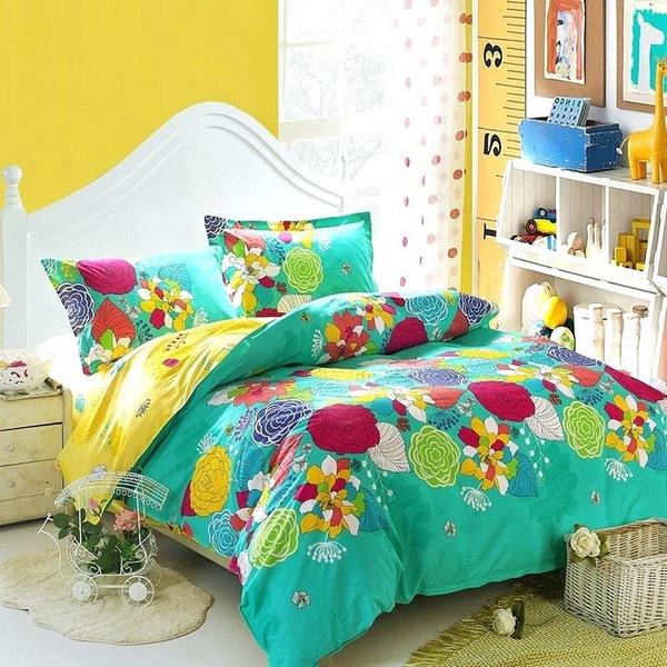 bright and colorful bedding sets for teens
