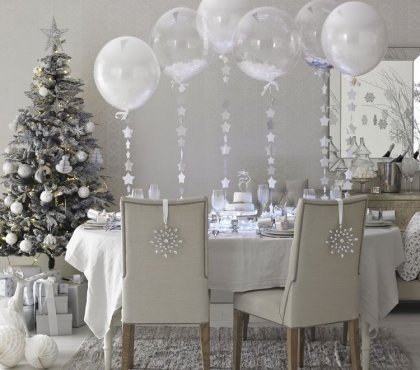 exceptional-white-christmas-dininig-room-and-table-decoration-ideas