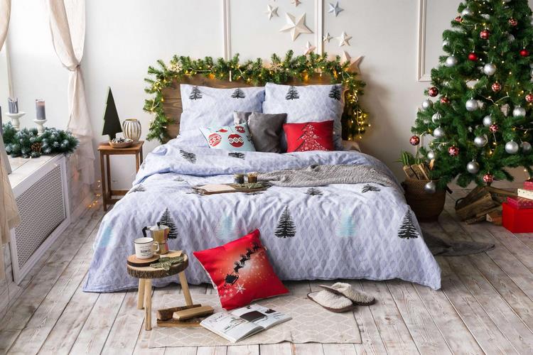 how to decorate your bedroom for Christmas awesome ideas