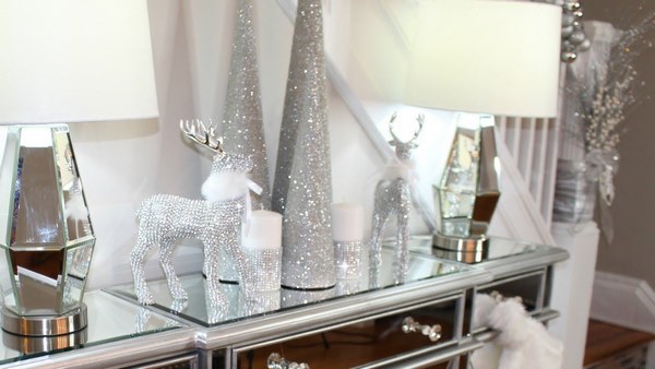 silver Christmas decorations for dining table